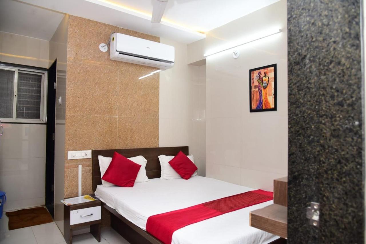 Nivant Lodge Solapur Exterior photo